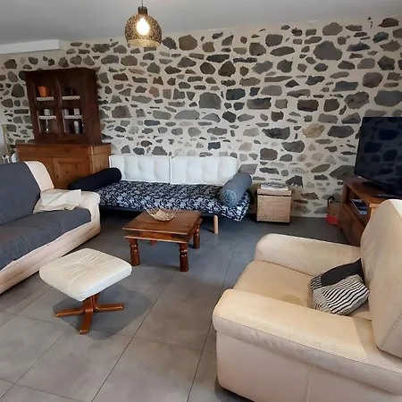 L'oustal Del Pastre Holiday home *