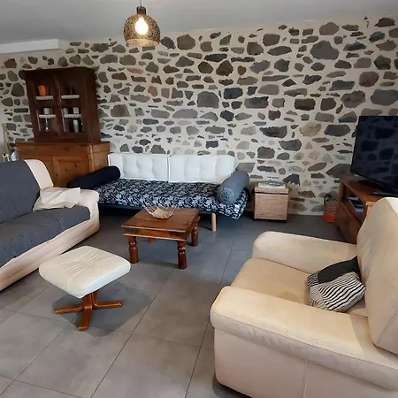 L'oustal Del Pastre Holiday home *